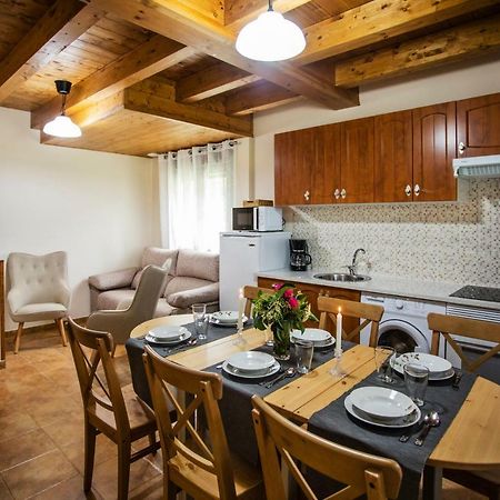 El Campo Mateo Apartamentos Onís エクステリア 写真
